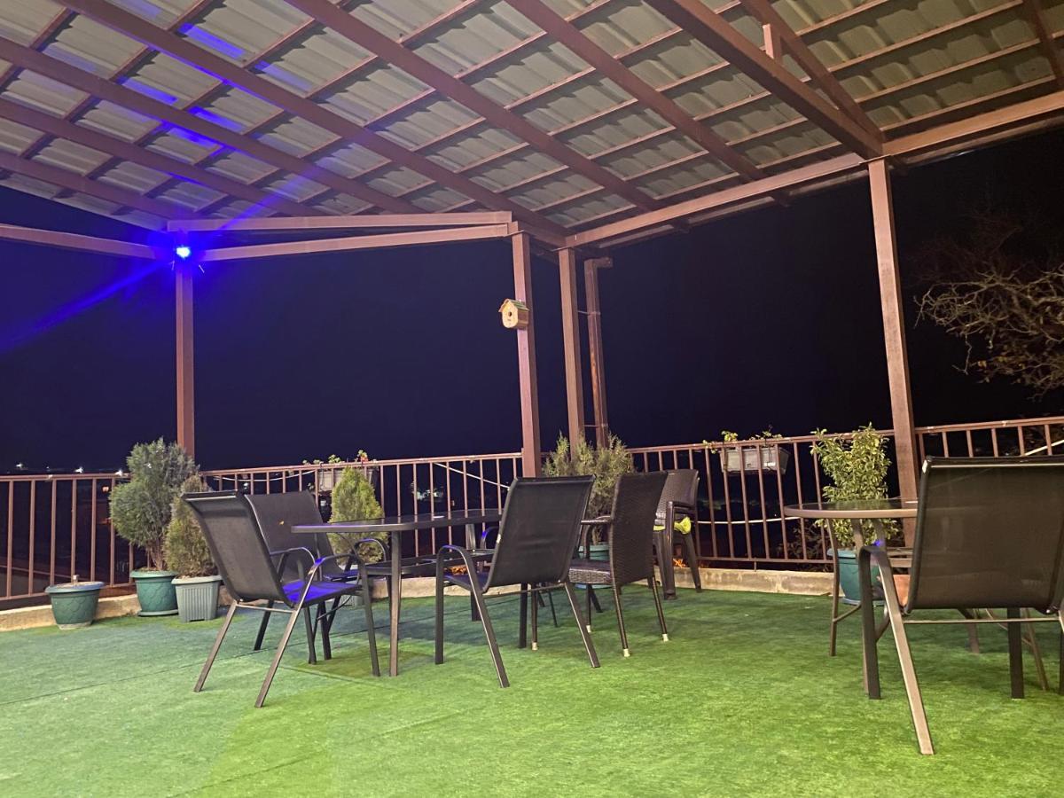 Guest House Royal Comfort With Terrace Kutaissi Exterior foto