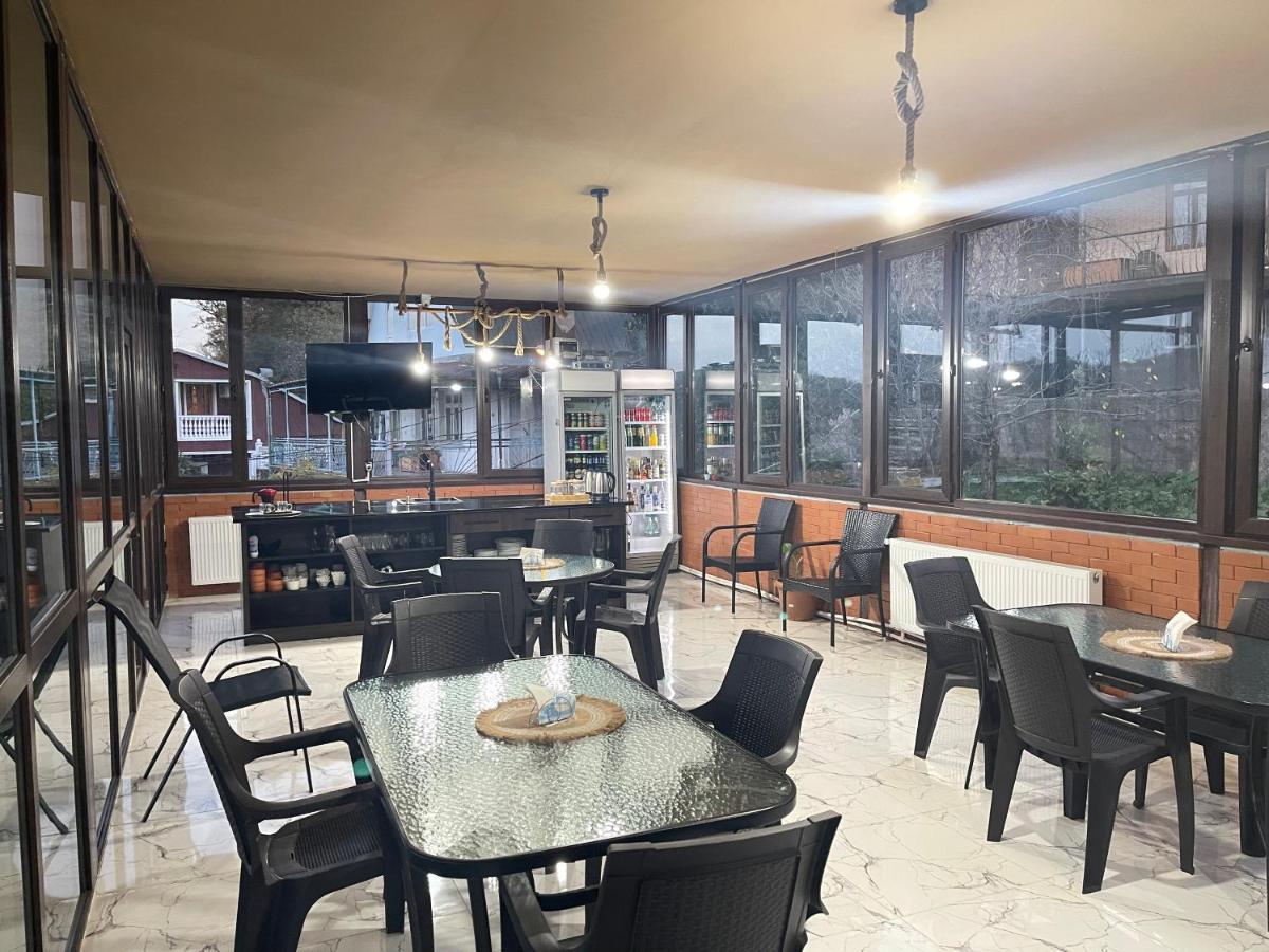 Guest House Royal Comfort With Terrace Kutaissi Exterior foto