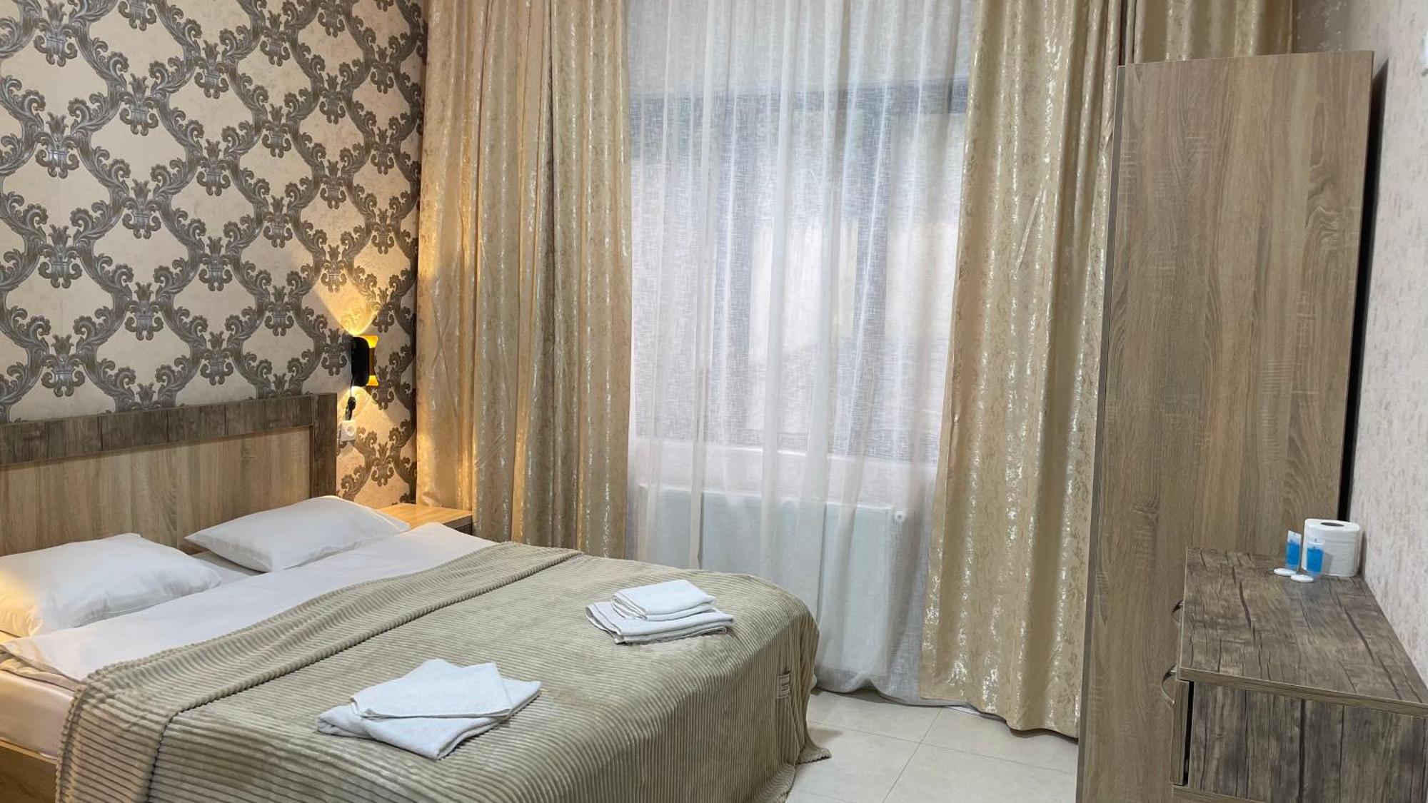 Guest House Royal Comfort With Terrace Kutaissi Exterior foto