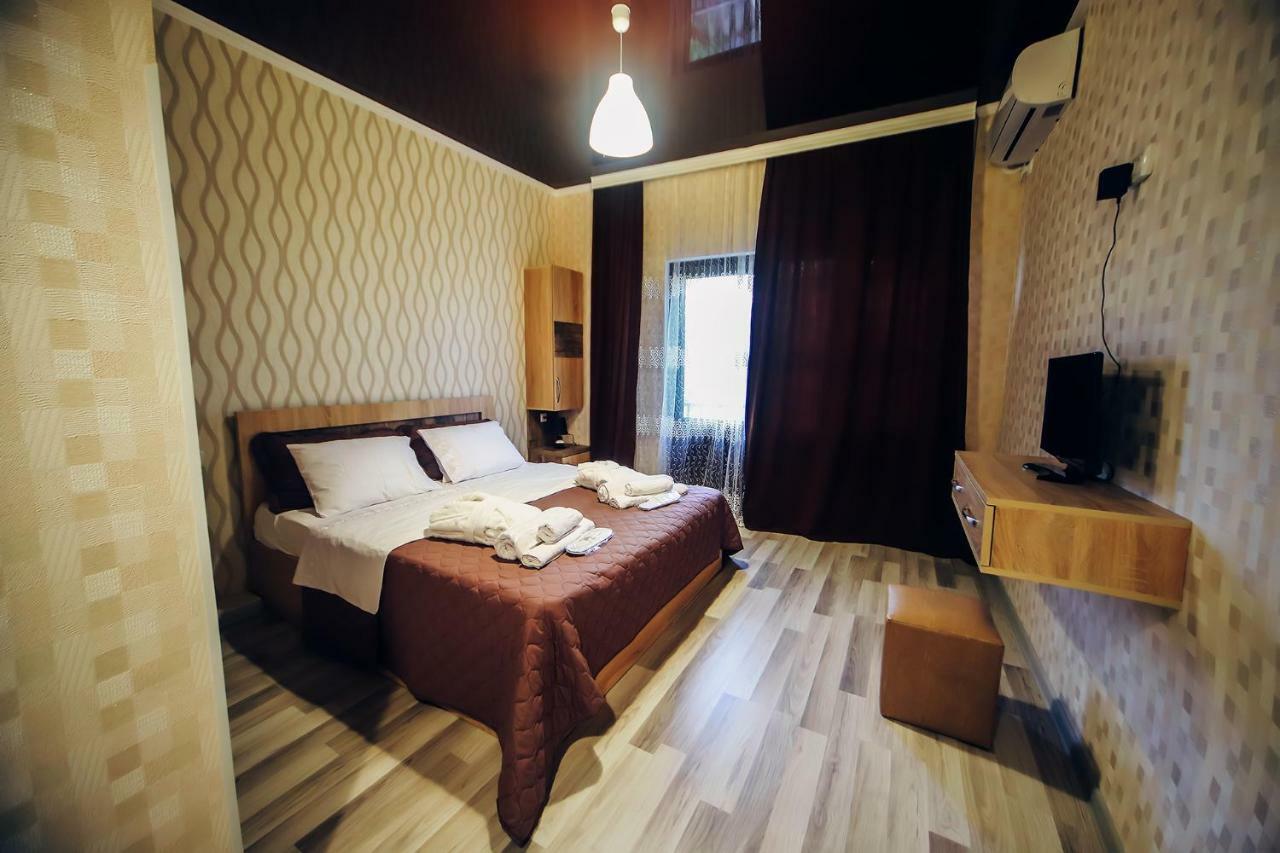 Guest House Royal Comfort With Terrace Kutaissi Exterior foto